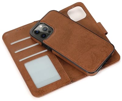 geschikt voor iPhone 15 Plus 2-in-1 Hoesje met Magnetische Backcover - Telefoonhoesje met vakjes voor pasjes - Inclusief polsbandje - Mobiq Magnetische 2-in-1 Wallet Case geschikt voor iPhone 15 Plus bruin