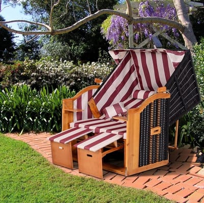 MIVRAY Tuinbank - Strandkorb 2-Zits - Verstelbare Rugleuning Met Voetsteunen En Klaptafels - Voor Balkon En Tuin - Hout Rood Wit