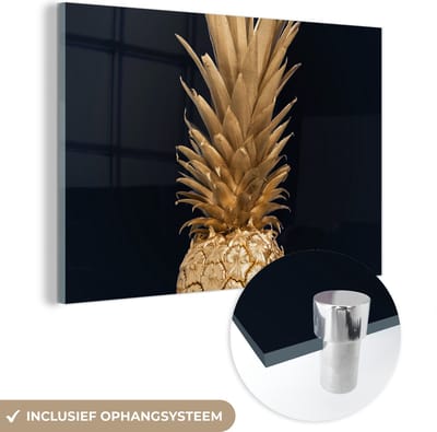 MuchoWow® Glasschilderij 150x100 cm - Schilderij acrylglas - Ananas - Goud - Verf - Zwart - Fruit - Luxe - Foto op glas - Schilderijen