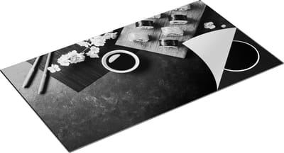 Chefcare Inductie Beschermer Sushi met Soja Saus op een Zwarte Marmeren Plaat - Zwart Wit - 95x50 cm - Afdekplaat Inductie - Kookplaat Beschermer - Inductie Mat