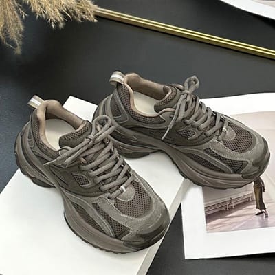 Chaussures Papa en Cuir Chaussures pour Femmes Printemps et Été Nouvelles Polyvalentes Épaisses Rehaussantes Chaussures Décontractées Chaussures de Sport pour Femmes 40 gray