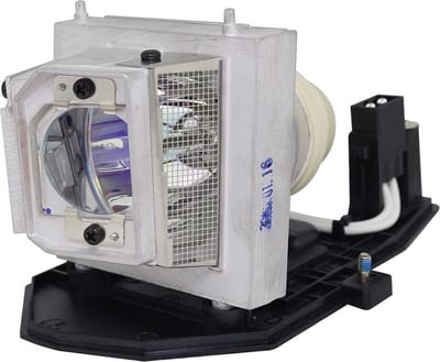 Beamerlamp geschikt voor de PANASONIC PT-LX351EA beamer, lamp code ET-LAL340. Bevat originele UHP lamp, prestaties gelijk aan origineel.