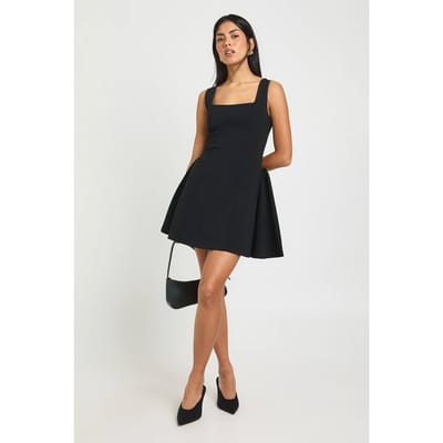 boohoo Dames Vierkante Hals Wijde Rok Mini Jurk | Black | Maat: 8