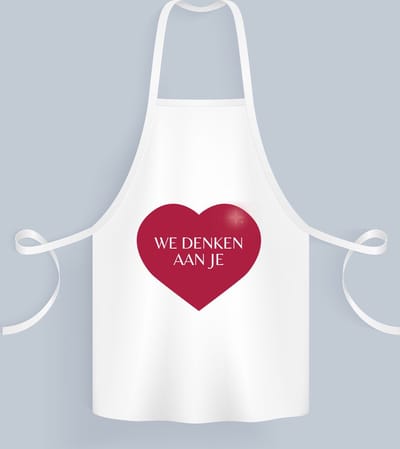 Akyol - we denken aan je hartje Keukenschort - Quotes - iemand die door een moeilijke tijd gaat - moeilijke tijd - ziek - koorts - snel beter worden - cadeau - beterschap cadeau - kado - gift - geschenk - 82 bij 71 cm