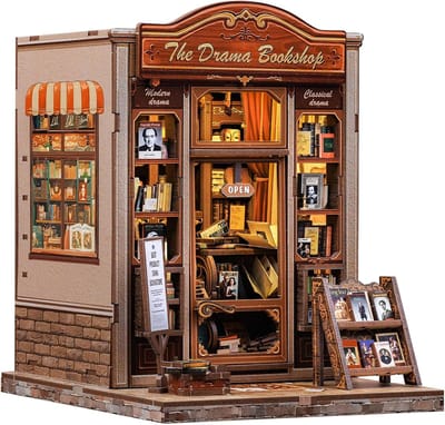 CuteBee CWGC206 The Drama Bookshop Book Nook Bouwpakket | Miniatuur theatrale huisjes pakket modelbouw voor volwassenen | Houten 3D Puzzel | Woonkamer decoratie boekensteun | Led lights verlichting ingebouwd | DIY boekenhouder collectie