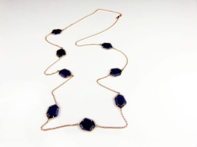 Zilveren halsketting halssnoer collier roos goud verguld Model Hexagon gezet met donker blauwe stenen