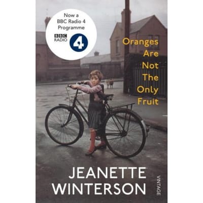 Oranges Are Not The Only Fruit door Jeanette Winterson Paperback Boek 9780099598183
