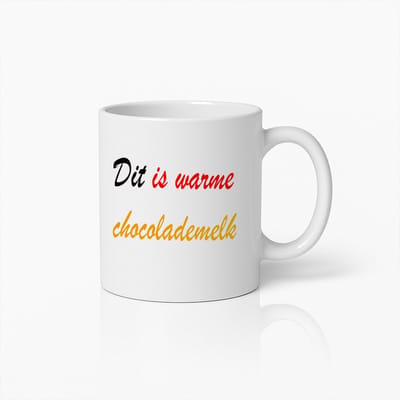Warme Chocolademelk Mok – 'Dit is Warme Chocolademelk' Grappige Tekstbeker – Gezellig Cadeau voor de Winter