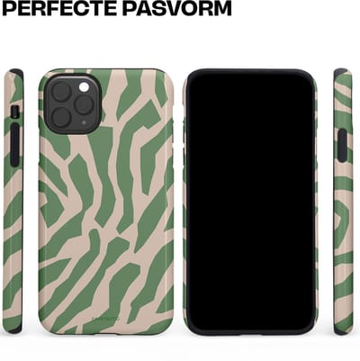 Casetastic hoesje geschikt voor Apple iPhone 11 Pro Max - Dubbellaagse bescherming - Groen Gras tussen het Zand - Fashion Case - Saliegroen Zand Zilver
