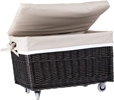 The Wicker Stories – Donkere rieten mand op wielen met deksel – Handgevlochten van natuurlijk riet, met versterkte bodem en beige stoffen voering – Ideaal voor was, speelgoed en huishoudelijke accessoires.