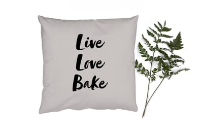 Sierkussens - Kussentjes Woonkamer - 60x60 cm - Quotes - Liefde - Live Love Bake - Bakken - Spreuken