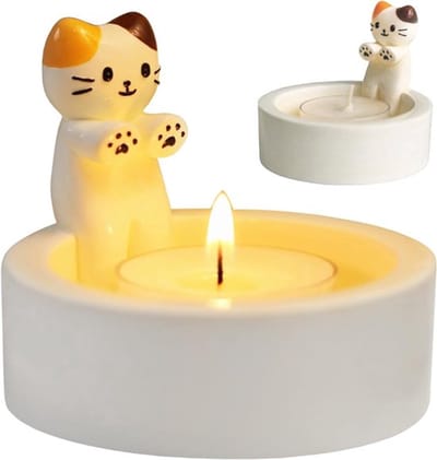 Schattige theelichthouder in de vorm van een kat met warme pootjes voor kattenliefhebbers, perfect voor woonkamer en slaapkamer decoratie.