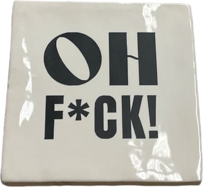 Hippe tegeltje met tekst: Oh Fuck | Wit met zwart | Gepersonaliseerde cadeau | Hippe Spreuktegel | Nieuwe woning cadeau | Housewarming cadeau