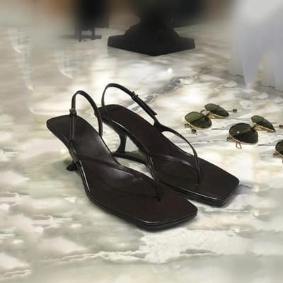 Zomer Nieuwe Sandalen Dames Vierkante Neus Flip-Flop Kitten Hak Sandalias Vrouwelijk Feest Hoge Hakken Schoenen Dames Sandalias De Las Mujeres 38 zwart