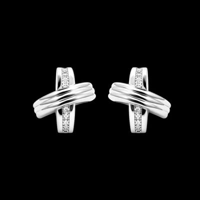 Victoria Valenza Zilverkleurige Cross Design Clip Oorbellen met Zirkonia Stenen - Clip oorbellen - Zilverkleurig - Zirkonia