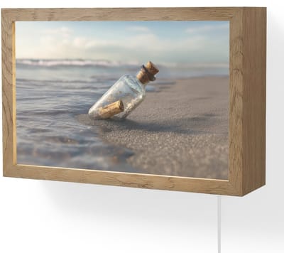 Wandlamp 30x20 cm - Oplaadbaar - Glazenfles - Post - Zee - Zand - Wandlampen binnen woonkamer - Slaapkamer lamp met kabel - Decoratieve nachtlamp - Vloerlamp snoer