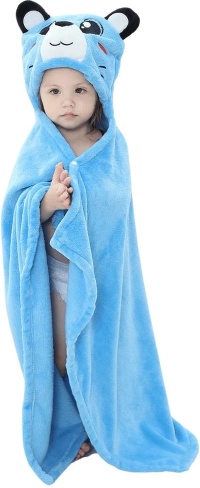BoefieBoef Baby Kinderdeken Beer – Multifunctionele Flanellen Fleece Badcape, Wikkelcape en Speelkleed – 70x100 cm – Uniek Kraamcadeau en Kerstcadeau Baby en Peuter – Babykleedje met Dierenprint – Carnaval Kostuum of Knuffeldeken – jongens en meisjes