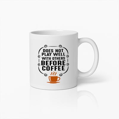 Koffiemok 330ml – "Werkt niet goed samen met anderen vóór koffie" Grappige Quote Design – Humoristisch Cadeau voor Koffieliefhebbers, Collega’s, Kantoor, Thuis
