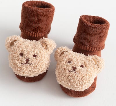 2 paar herfst- en wintersokken voor baby's en peuters - Antislip wintersokken voor baby's - Dikke zachte vloersokken - Warme katoenen sokken voor peuters - Leuke cartoonpatroon kindersokken - Mid-tube peutersokken - Maat S (0-1 jaar) - donkerbruin