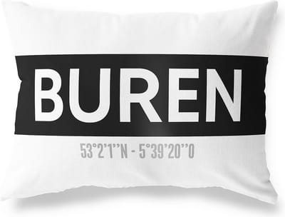 Tuinkussen BUREN - FRIESLAND met coördinaten - Buitenkussen - Bootkussen - Weerbestendig - Jouw Plaats - Studio216 - Modern - Zwart-Wit - 50x30cm