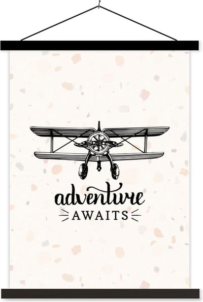 Posterhanger incl. Poster 60x80 cm - Schoolplaat - Spreuken - Quotes - Adventure awaits - Vliegen - Textielposter - Zwarte latten