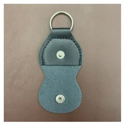 Go Go Gadget - Universele Plectrumhouder voor aan de Sleutelbos - Inclusief 3 Plectrums - Lederlook - Zwart