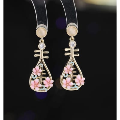 Dames Licht Luxe Design Elegante Kwastje Perzikbloesem Pipa Oorbellen Modieuze En Veelzijdige Niche Design Oorbellen gray