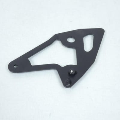 Patte de feu droite support clignotant AVD pour moto Peugeot 50 NK7 802732N1