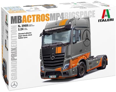 Italeri Modelbouwpakket Vrachtwagens - 3968 Mercedes-Benz Actros MP4 Big Sp 4x2 - Grand Prix Editie - Vrachtwagen Plastic - 1:24 - Modelbouw