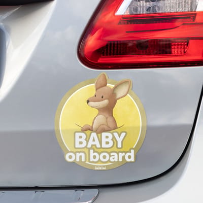 Autosticker - Baby on board - Magneetsticker - Kangaroe - Baby aan boord - Dieren - - Weerbestendig - Kraamcadeau - Baby cadeau - inikini