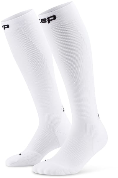 CEP Compressiekousen Core Run 5.0 - wit - Geslacht: Vrouw, Kuitomtrek (centimeter): 25 - 31 cm