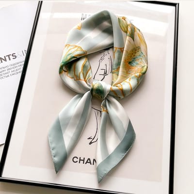 Dames Sjaal - Sjaals - Stola - Vierkante doek - Elegant Stijlvol Dames haar sjaal - Satijn zijde - Hals sjaaltje - Sjaaltje Satijn - Neksjaaltje - Omslagdoek Modesjaals - Neksjaal - Klein Sjaaltje -Phnom Penh bloemen diagram - blauw-70*70CM