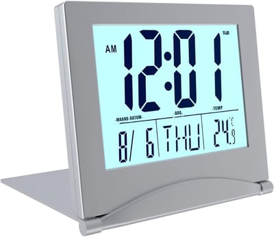 TIM® Dementieklok – Digitale Klok met Alarmfunctie – Kalenderklok met Digitale Wekker - Met Datum en Temperatuurmeter - Zilver-9cm x 4cm x 8cm