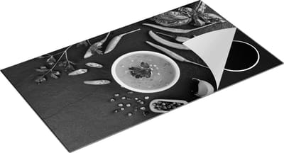 Chefcare Inductie Beschermer Hete Groenten op Zwarte Marmer - Groentes - Zwart Wit - 95x50 cm - Afdekplaat Inductie - Kookplaat Beschermer - Inductie Mat