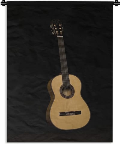 Wandkleed Akoestische gitaar - Vooraanzicht van een akoestische gitaar op een zwarte achtergrond Wandkleed katoen 60x80 cm - Wandtapijt met foto