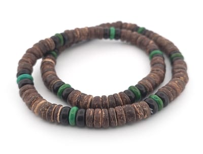 Herenketting - surfketting- kokoskralen - donker bruin en groen - 45 cm