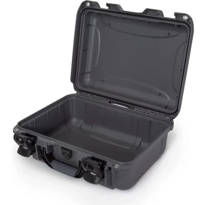Nanuk 920 Case w/padded divider - Graphite