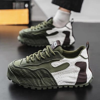 Herenschoenen Lente Nieuw Leer Embossed Zolen Papa Schoenen Superzachte Dikke Zool Amerikaanse Trendy Schoenen 44 black