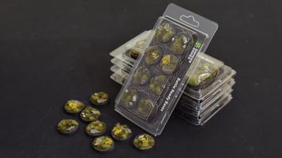 Highland Bases Pre-Painted (8x 32mm Round)