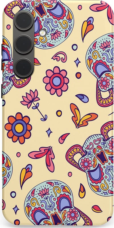 Casetastic hoesje geschikt voor Samsung Galaxy S24 Plus - Dubbellaagse bescherming - Dia de los Muertos Doodshoofd Bloemen - Fashion Case - Crème Lila Zilver