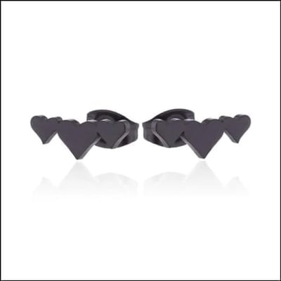 Aramat Jewels | Oorbellen | RVS Oorstekers met 3 Hartjes Zilverkleur - Romantische Studs | Zwart | |11mm | Staal | Volwassenen, Kinderen | Verkleurd niet