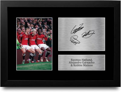 Voetbal Foto - Gesigneerde Poster Fan Artikel - Cadeau Geven - Gedrukte Replica Handtekening - A4 Ingelijst - Zwart