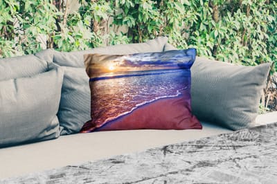 Buitenkussens - Tuin - Zee - Strand - Zonsondergang - Wolken - Horizon - 50x30 cm