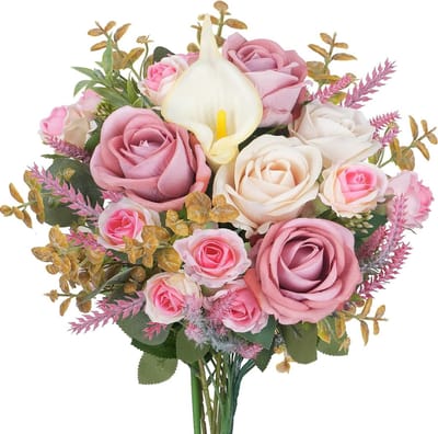 Prachtig kunstboeket met rozen, lavendel, calla lelies en eucalyptusbladeren voor elke gelegenheid