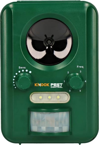 Knock Pest Control ca. 8-10 Meter 1 stuk - Ultrasone verjager - Ultrasoon geluid Dierenverjager - Kattenverjager - Vogelverjager - Groen