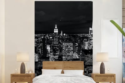 Behang - Fotobehang Skyline - Zwart - Wit - New York - Amerika - Breedte 200 cm x hoogte 300 cm