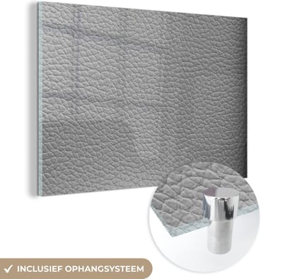 MuchoWow® Glasschilderij 60x40 cm - Schilderij acrylglas - Leer - Structuur - Lederlook - Grijs - Foto op glas - Schilderijen