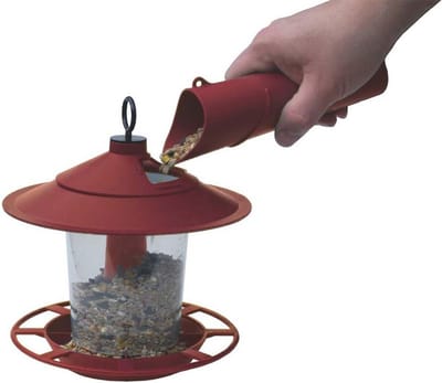 GARLAND LANTAARN ZAAD EN NOTEN VOGELVOEDERHUISJE ROOD