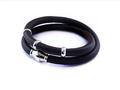 NIEUW! Jolla - dames wikkelarmband - zilver - leer - magneetsluiting - bedels - Basic Silver - Donker Bruin