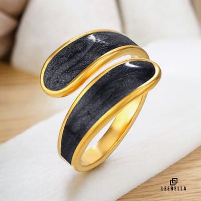 Leerella Luxe Roestvrijstalen Damesring Model-4 Goudkleurig Verstelbaar – Stijlvol, Elegant, Tijdloos en Duurzaamheid in Één (Model 1 t/m 10)